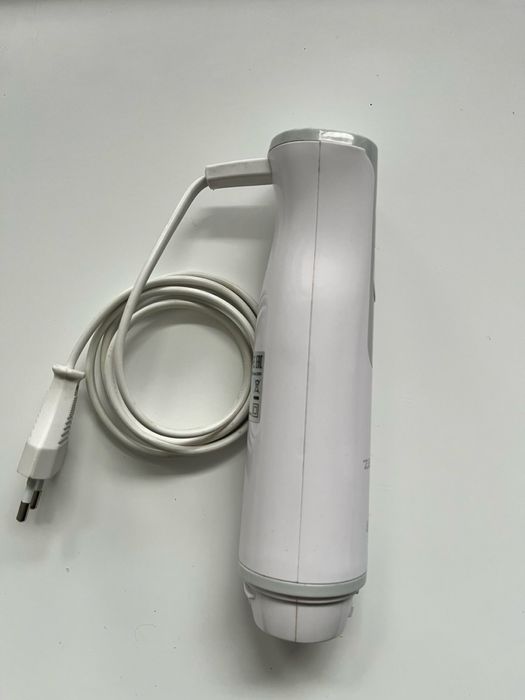 Blender ręczny Zelmer ZHB4551S 800W/Silnik z obudową blendera