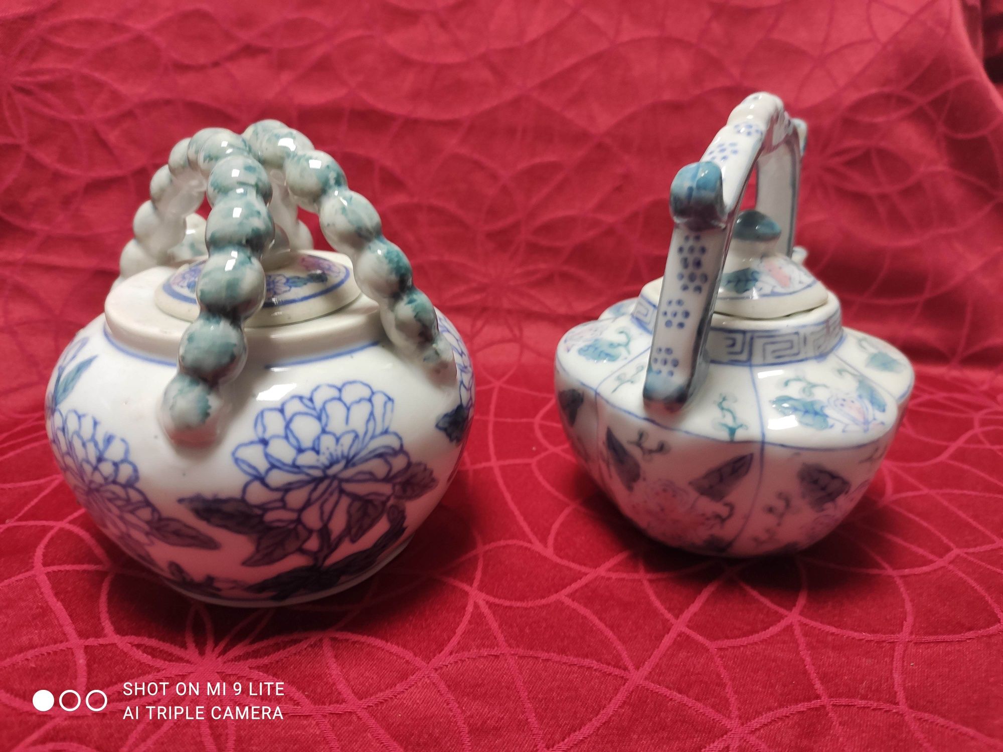 Bules em Porcelana da China pintados á mão