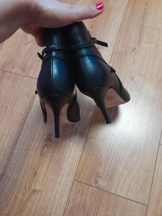 Buty do kostki Valentino garvani 37 rozmiar