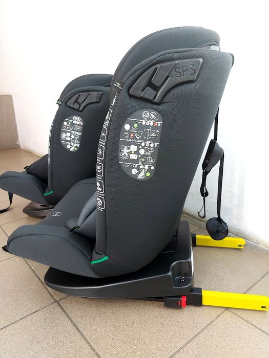 Автокрісло від 0-36кг Ізофікс CARRELLO Unity гарне спальне місце