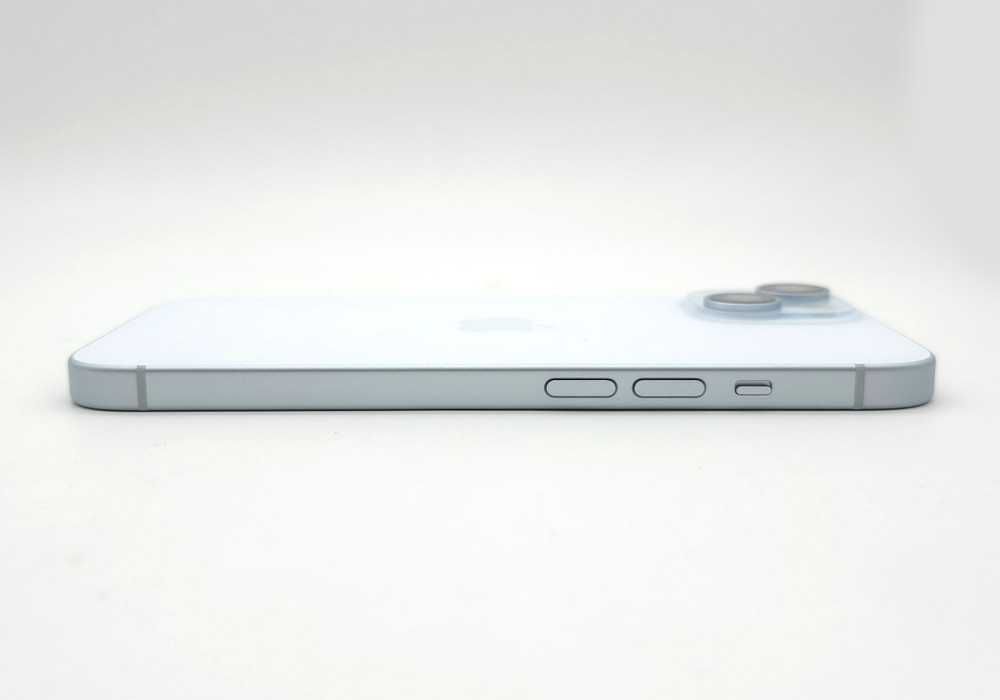 iPhone 15 128GB Blue (A2846) АКБ 100% / USA НЕВЕРЛОК айфон