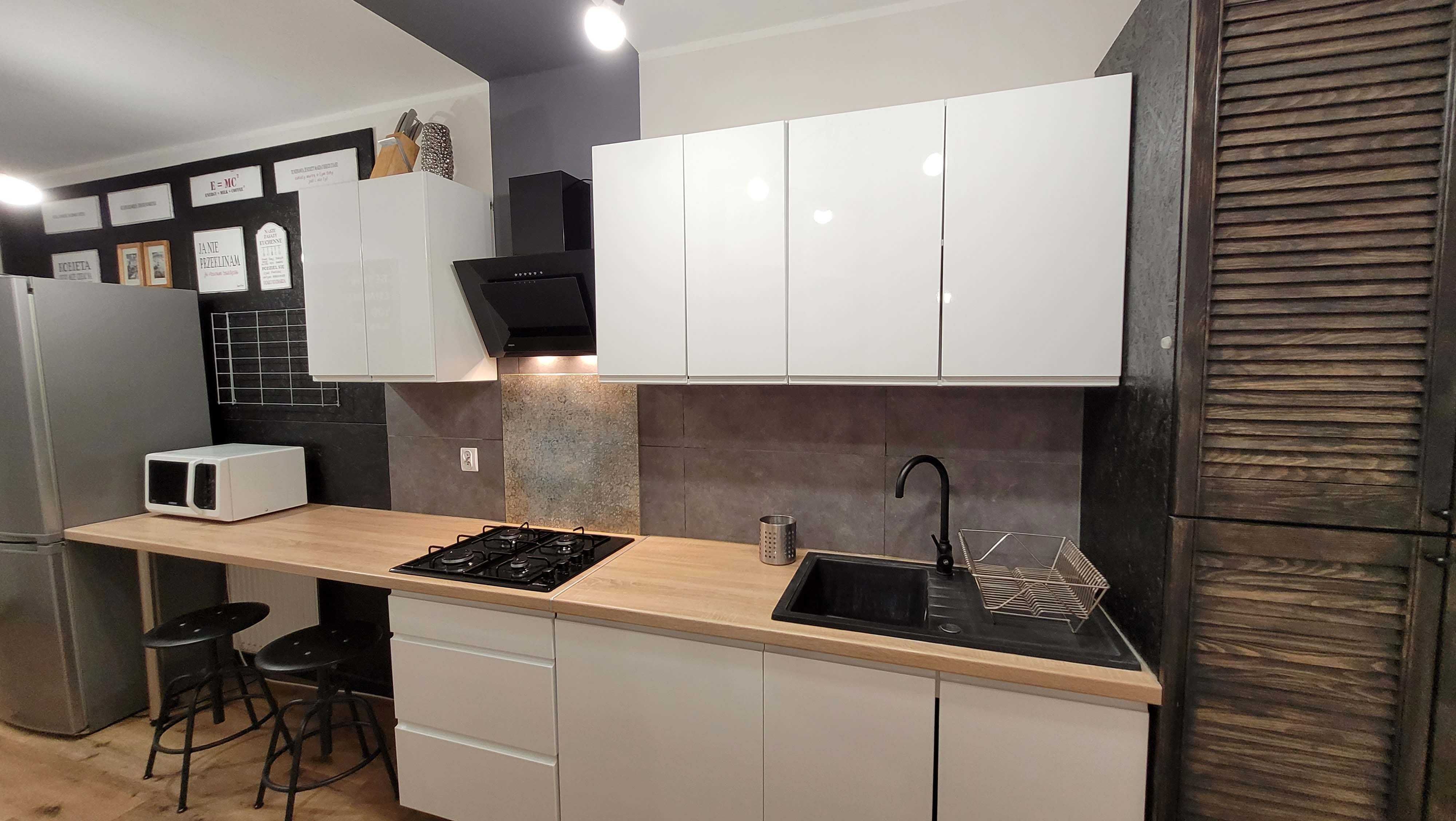 Mieszkanie dla 3 studentów, centrum