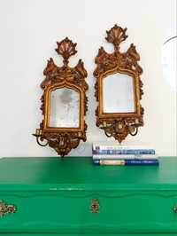 Par de apliques do século XIX em talha dourada com espelho dois lumes