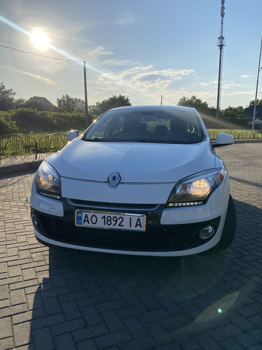 Продам Renault Megane у відмінному стані 2013р.