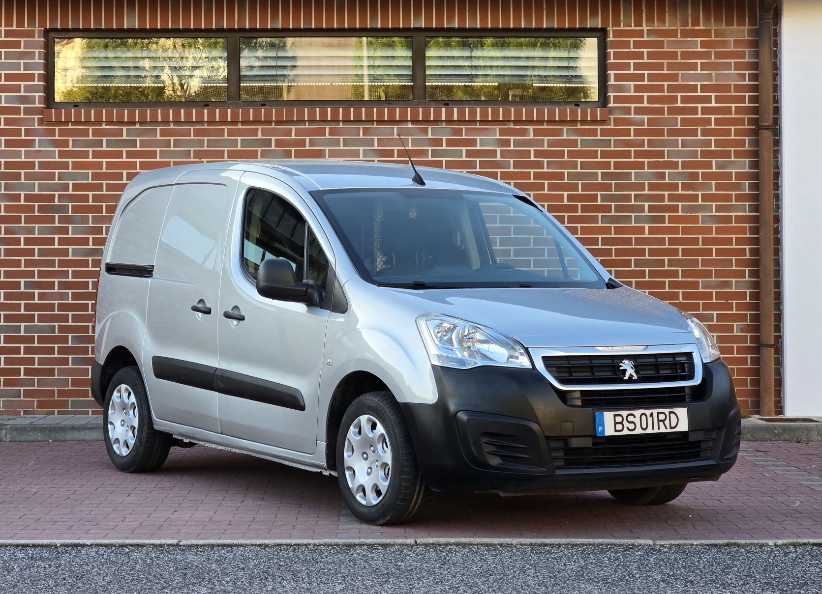 Peugeot Partner 1.6 HDI | 140.000KM | 3 LUGARES