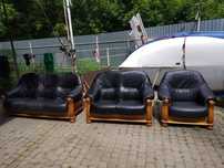 Продам комплект натуральна шкіра,1+2+3,основа масив дуба.