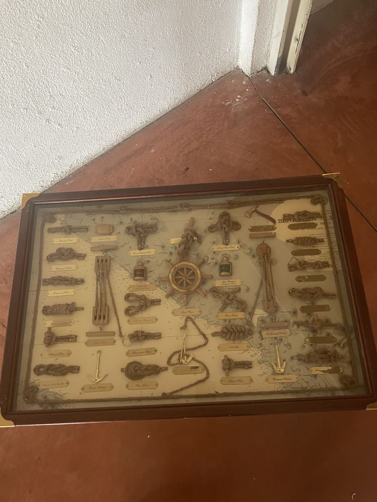 Quardos com nos de marinheiro