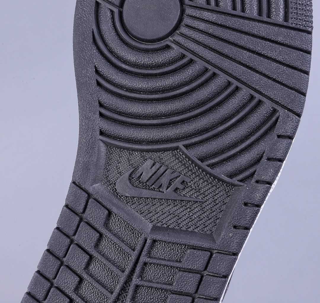 Nike Air Jordan 1 Low DX4334-