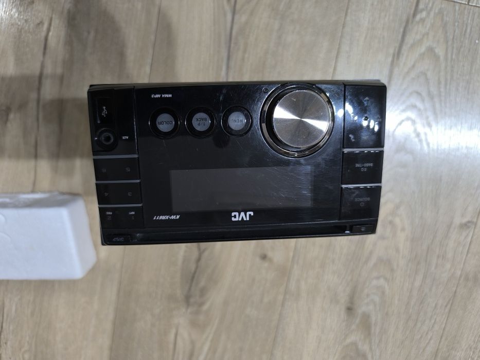 Radio 2 din JVC Kw-xr611