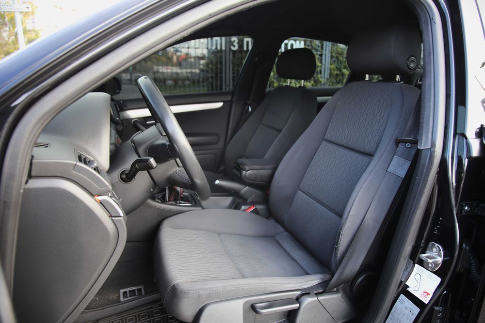 Продам Audi A4 2005