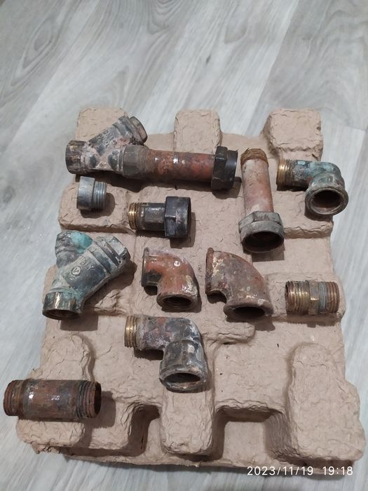 Сгоны  фитинги латунные .