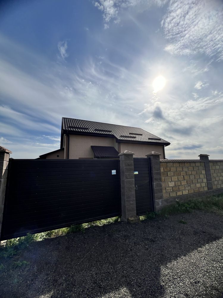 Ціну знижено! Продаж 2х поверхового будинку в Корабельному районі