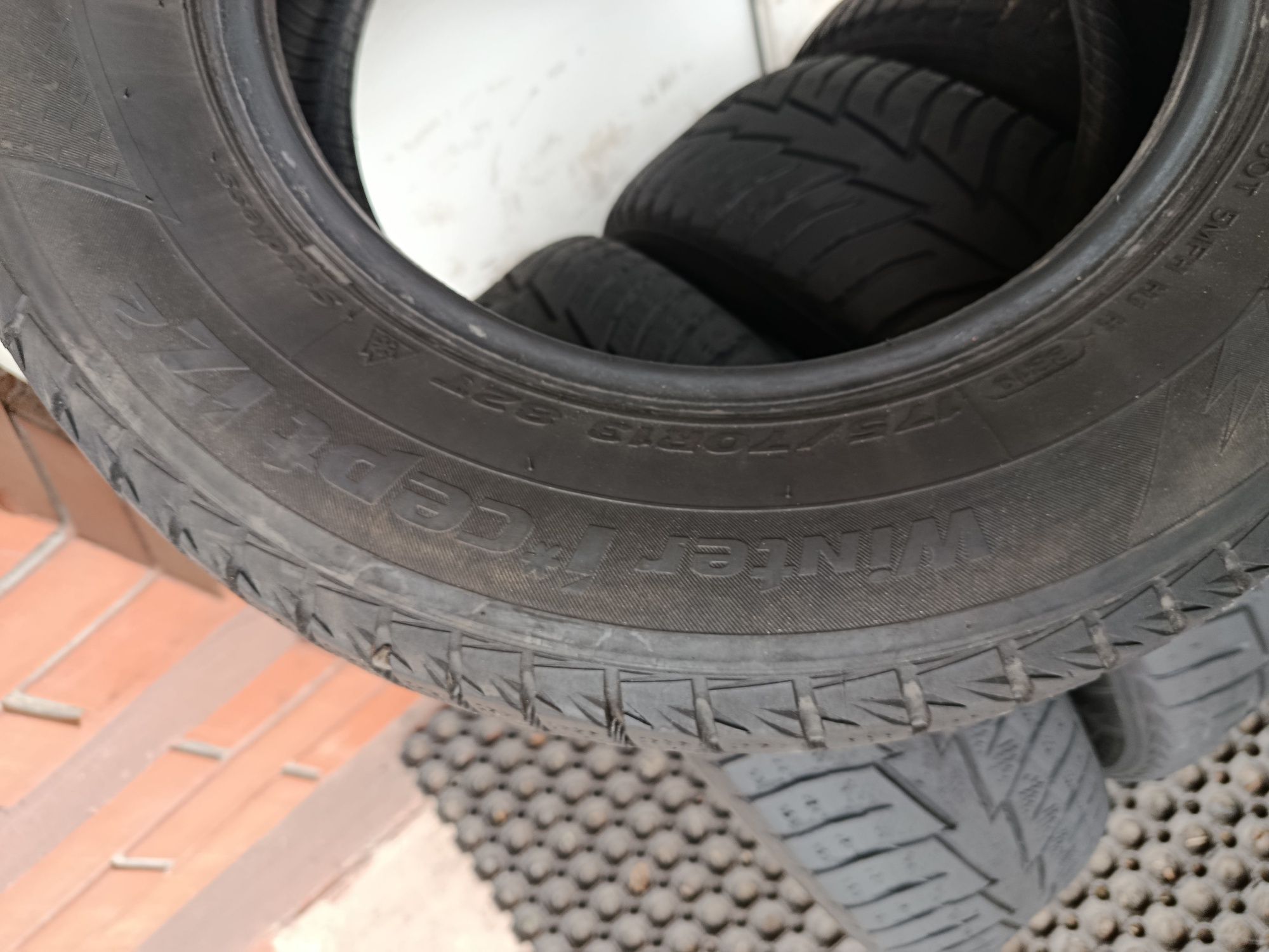 Шины R13 175/70 Hankook всесезонки отличное состояние