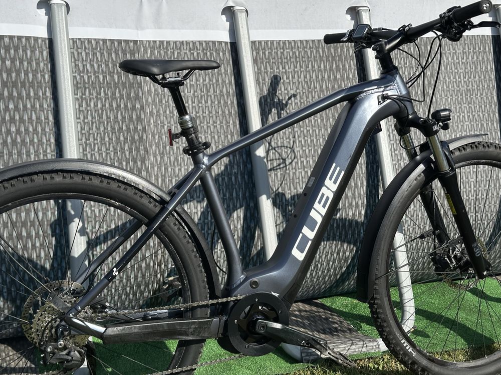 Rower elektryczny cube silnik centralny bosch rams xl