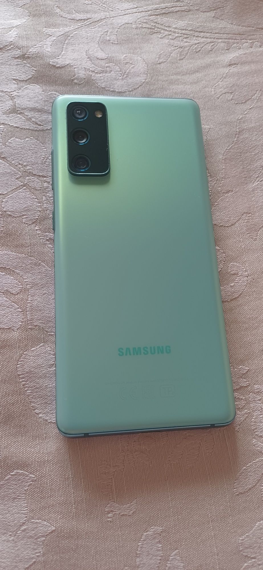 Продам Samsung s20 fe 6/128gb