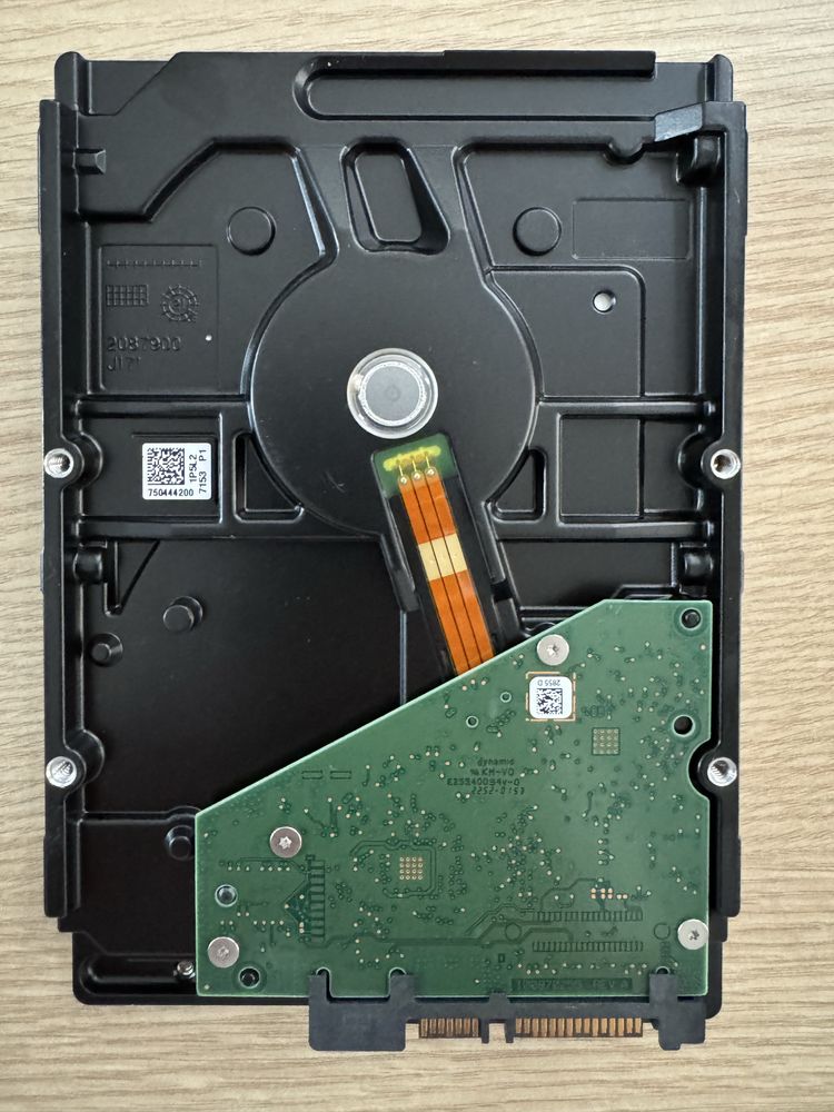 HDD 4tb Seagate SkyHawk ST4000vx016