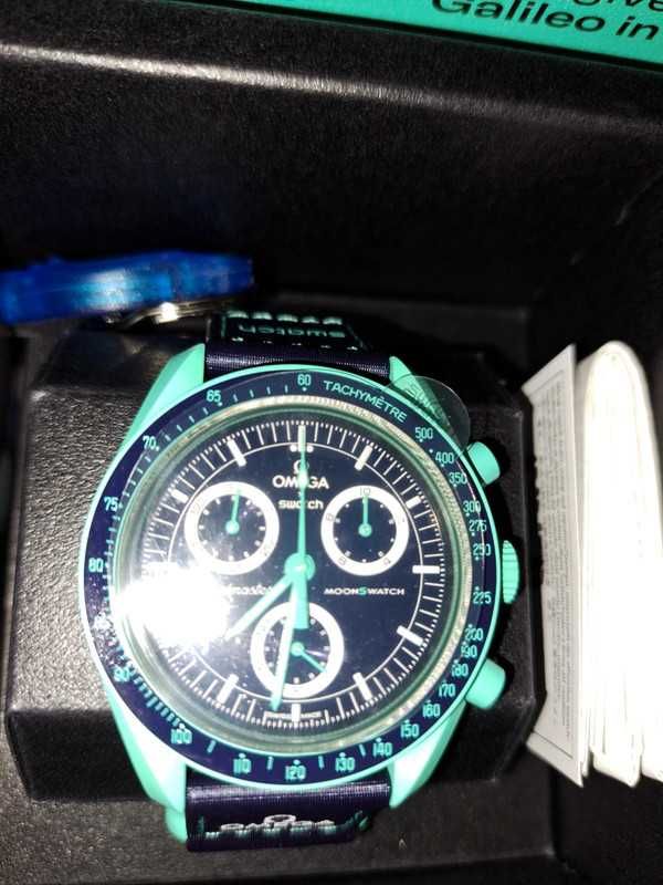 Polar Lights Bioceramic - Omega x Swatch Violet Glow Design
