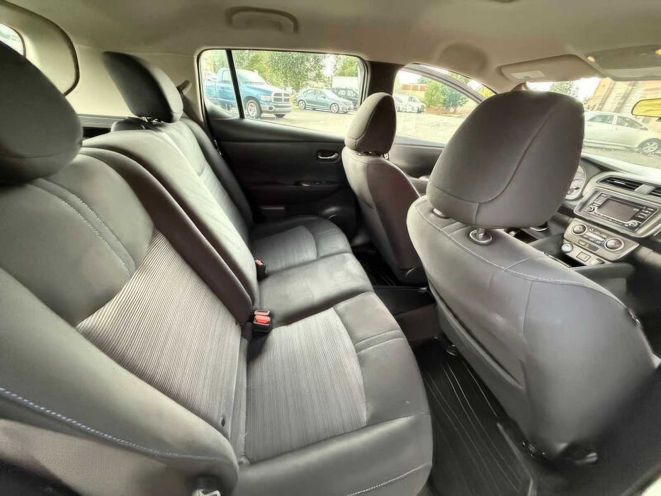Nissan LEAF S      2018