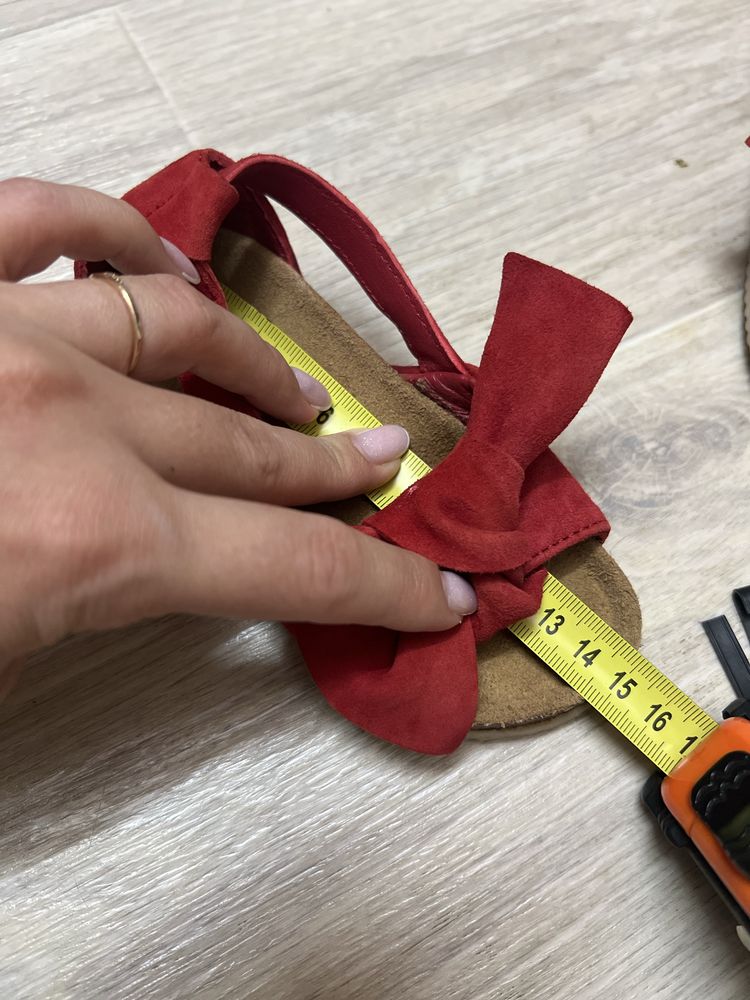 Босоніжки,сандалі на дівчинку zara