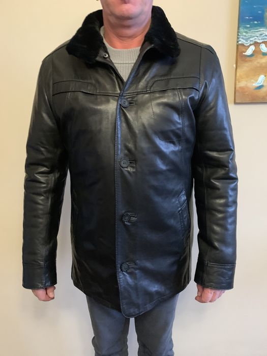 Мужская дубленка, натуральная овчина, в идеальном состоянии