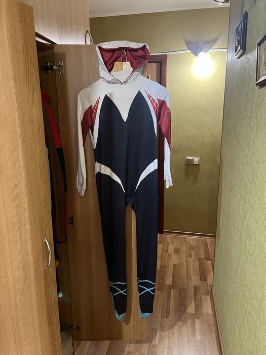 Продам костюм Spider-Gwen / Людина-павук