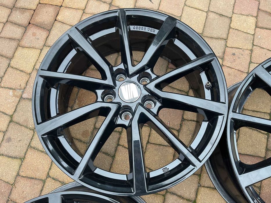 3888. Alufelgi 17" Seat Tarraco Leon Exeo 7J ET40 5x112 czarne