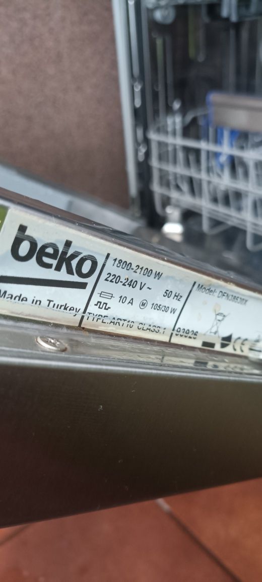 Zmywarka Beko DFN38530X