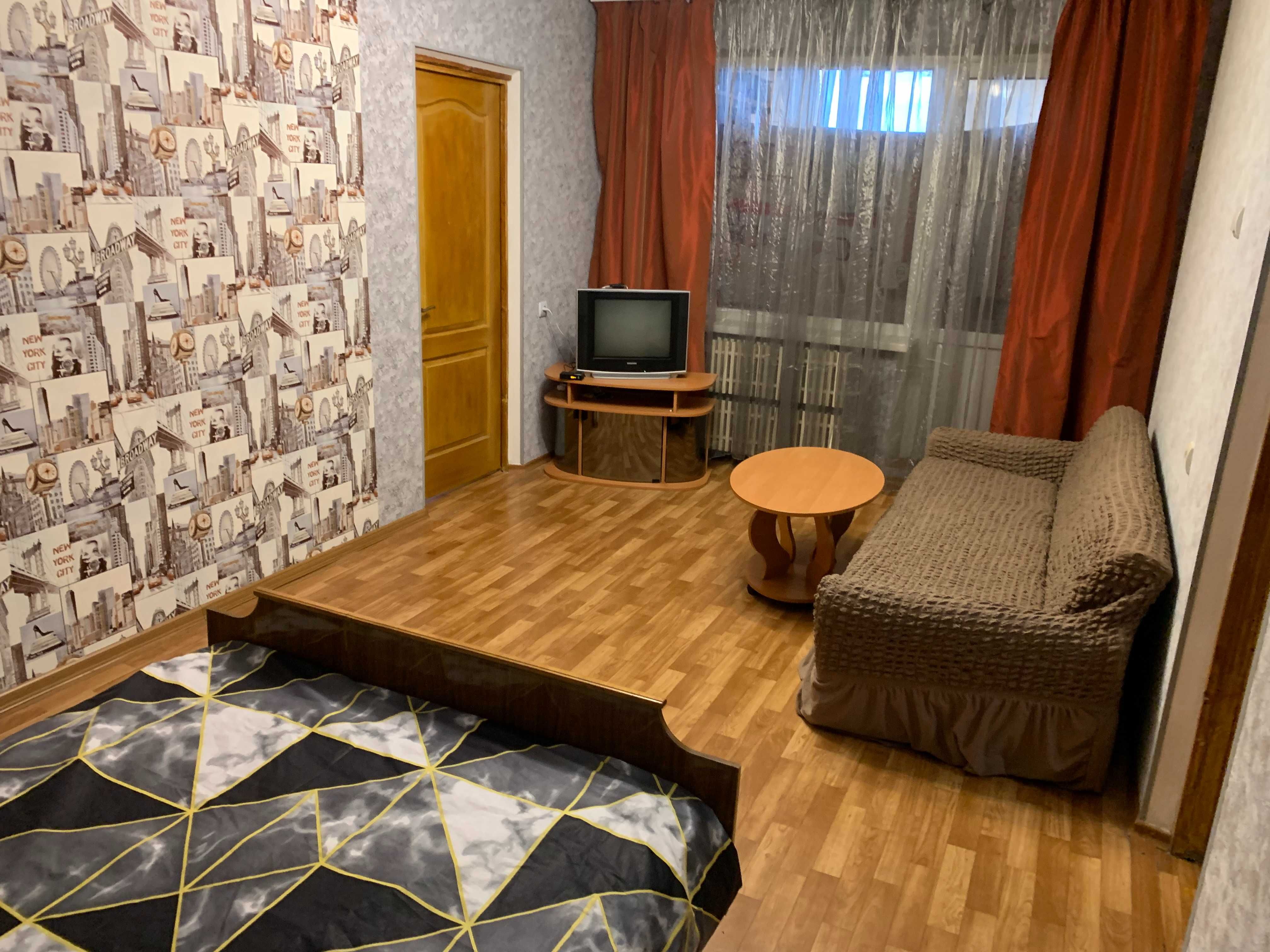 Квартира Посуточно, почасово, Караван, Подгородне,5 мин. дог.