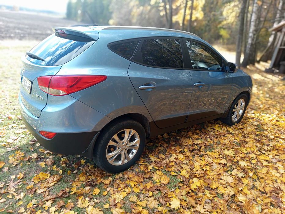 Hyundai ix 35 сів і поїхав