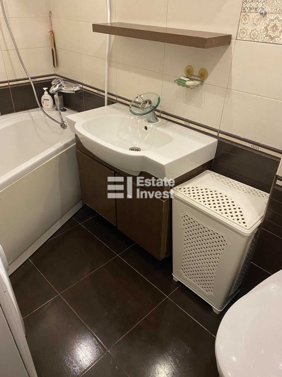 Продам 3 кімн. квартиру по вул. Майка Йогансена (Лермонтовська), 20