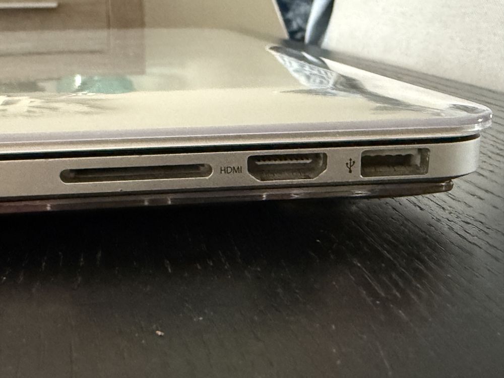 Macbook Pro 16Gb Ram Intel Core i7 - bateria com apenas 49 ciclos