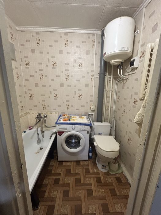 Оренда. 1кімнатна квартира 173кв-л, Курчатова 19. Все є. 4500