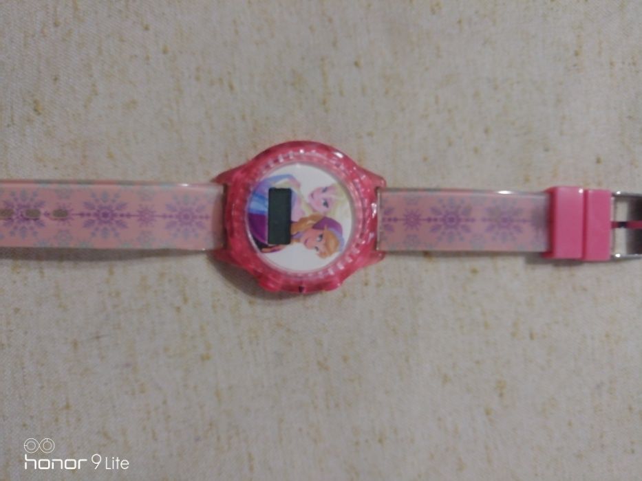 Наручные электронные часы для девочки Дисней