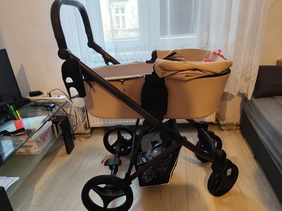 Bebetto flavio pro z fotelikiem cybex plus adaptery do fotelika