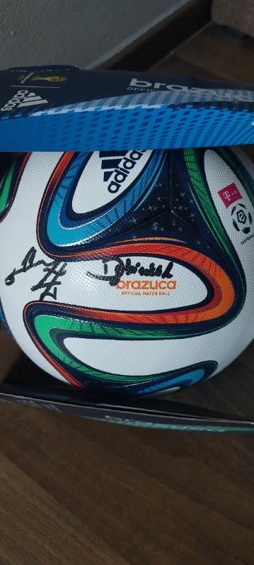 Nowa pilka adidas brazuca ekstraklasa z autografami legii