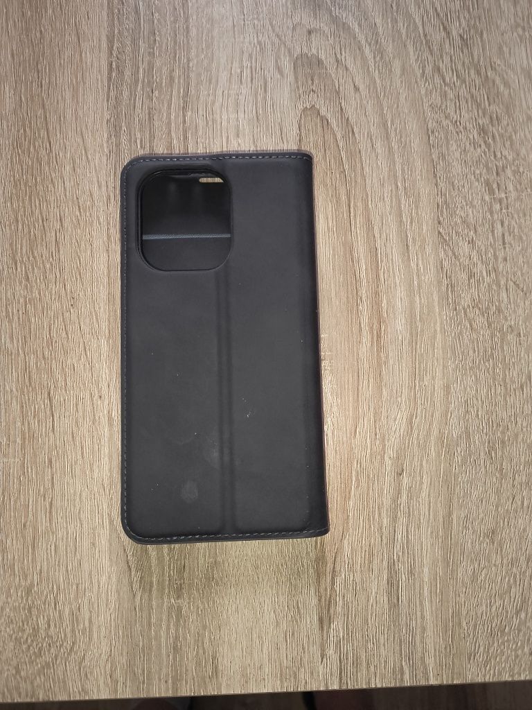 etui na telefon.
