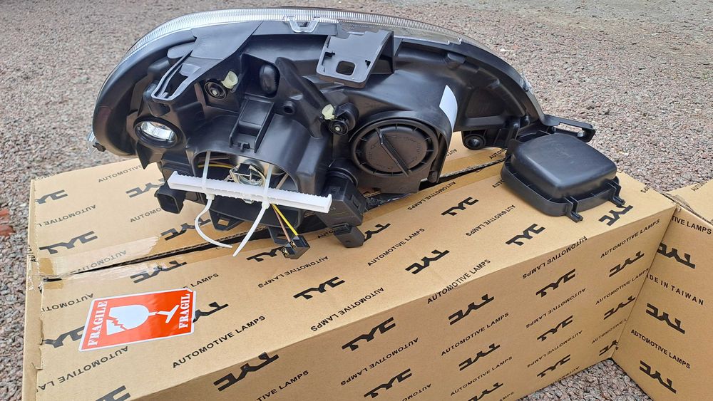 Передні фари Mercedes ML-Class W163 1997–2005 / Мерседес МЛ (W163) SUV