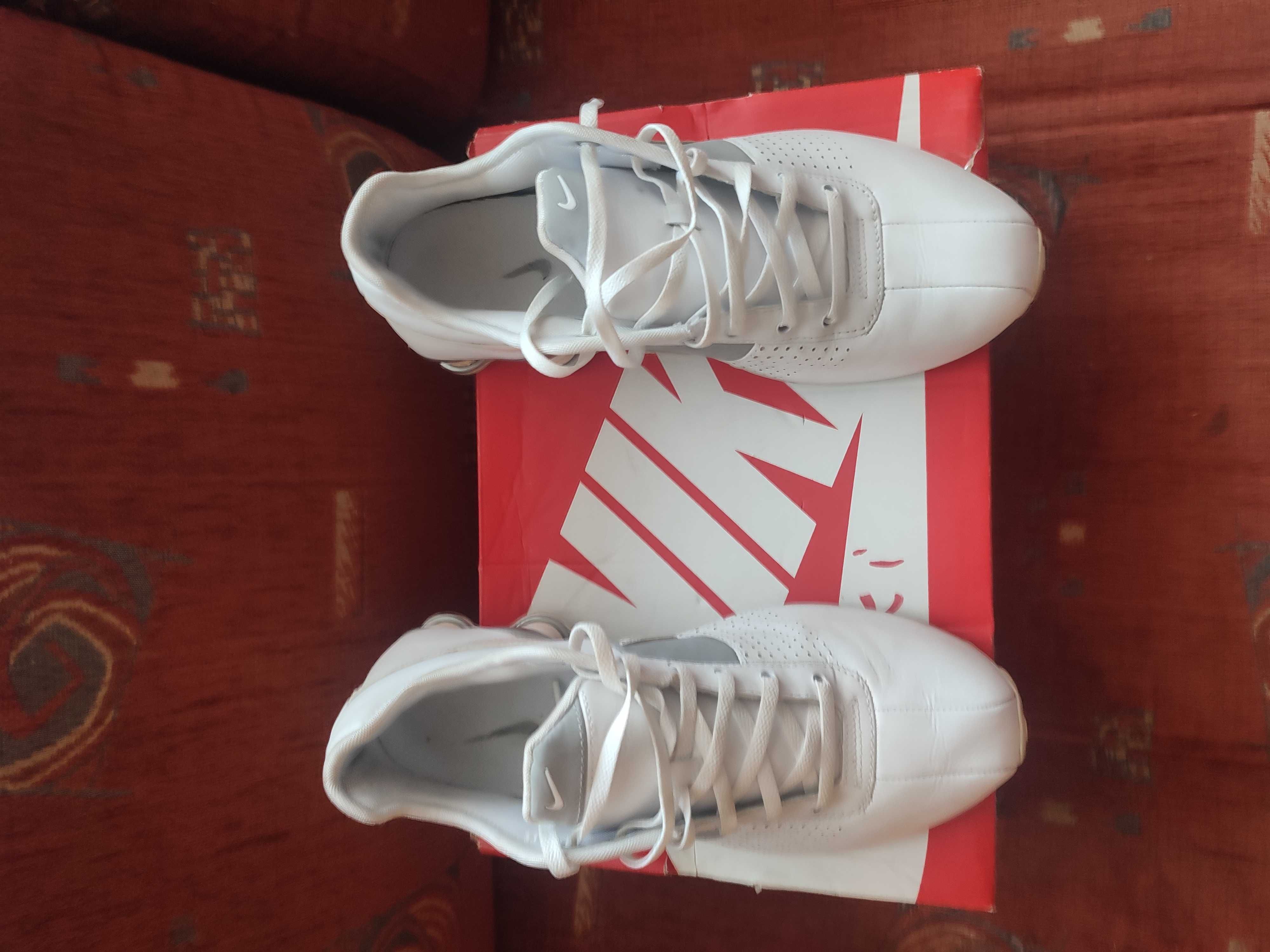 Buty Nike Shot Biale