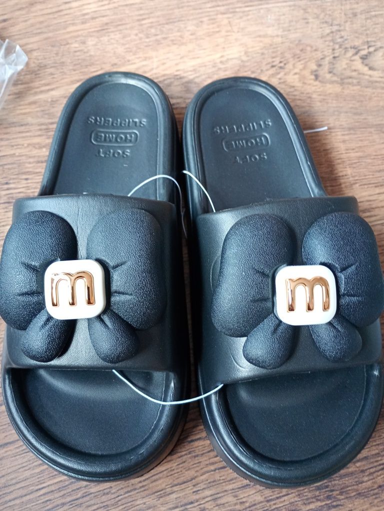 Klapki miu miu czarne 40