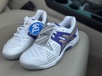 Женские оригинальные кроссовки Oasics