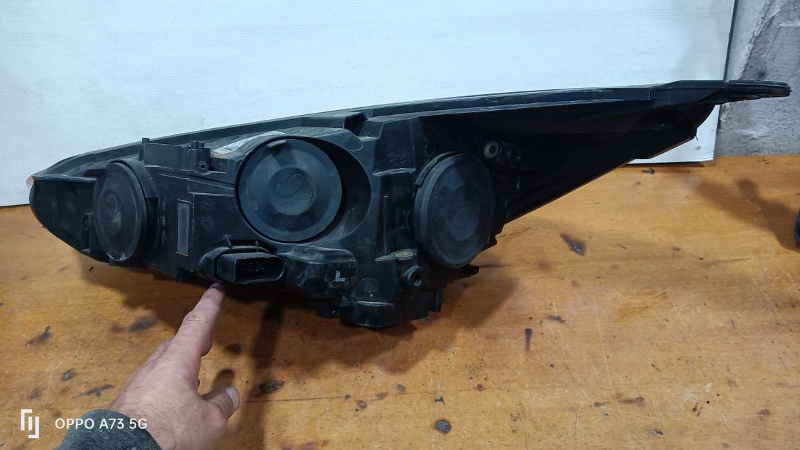 Farol Ford focus mk3 ótica direita 2015