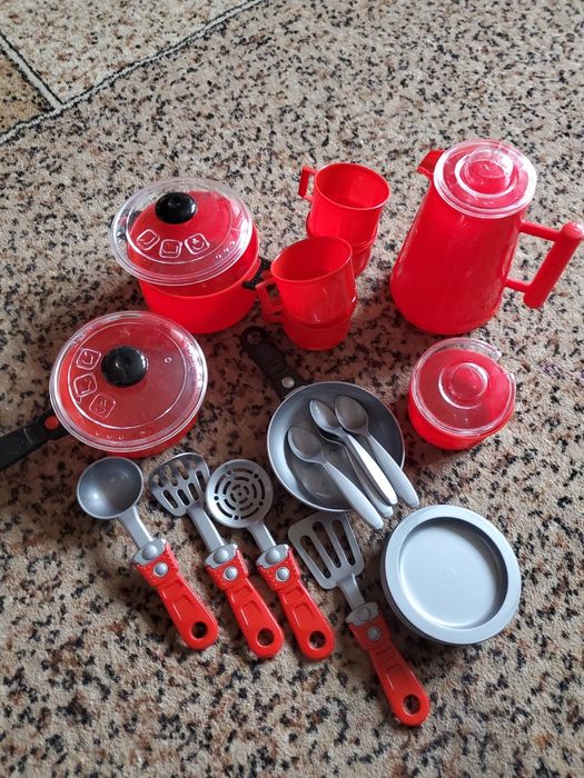 Дитячий іграшковий посуд