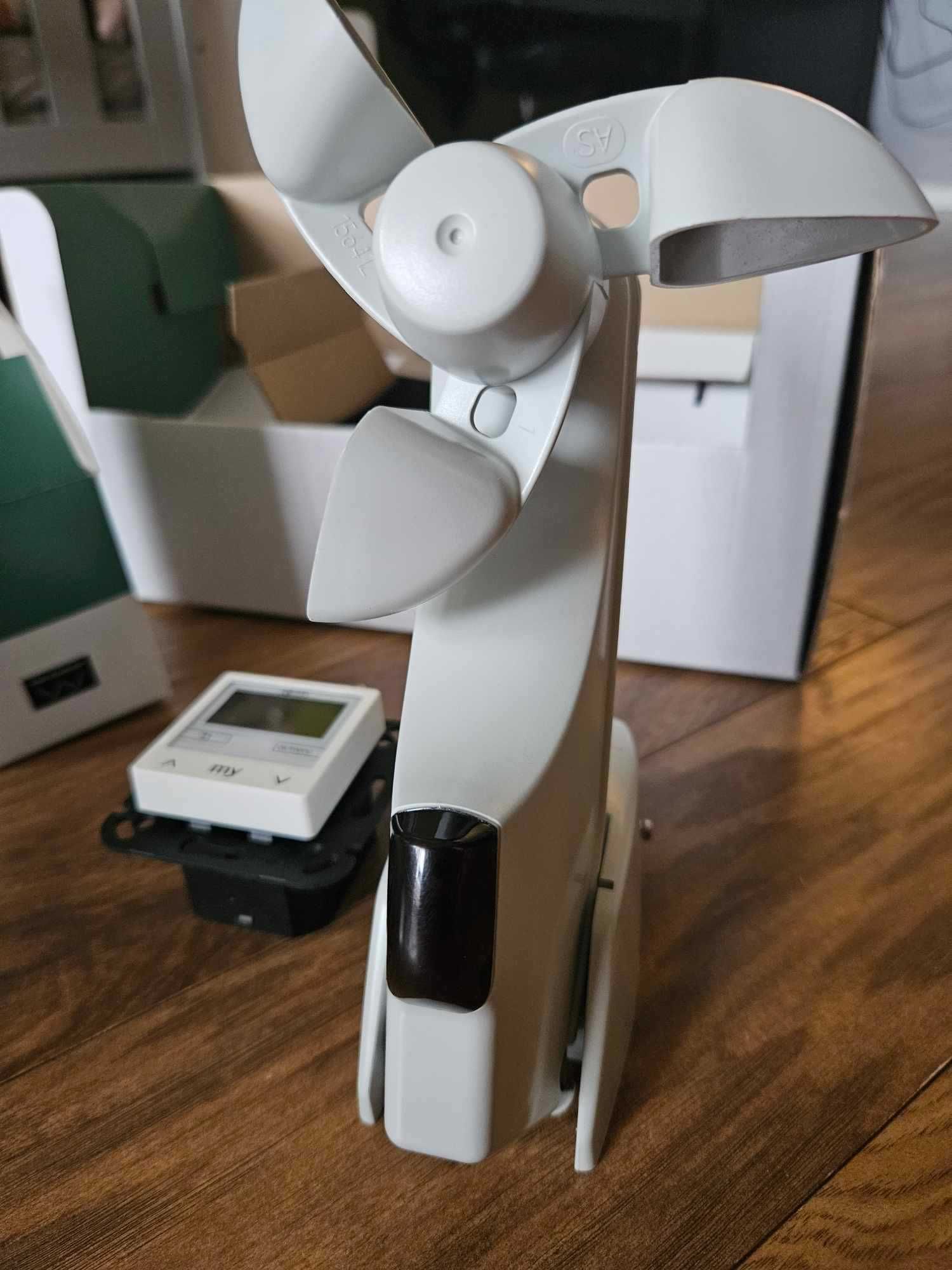 NIEUŻYWANY Czujnik SOMFY słoneczno-wiatrowy solaris wind sensor
