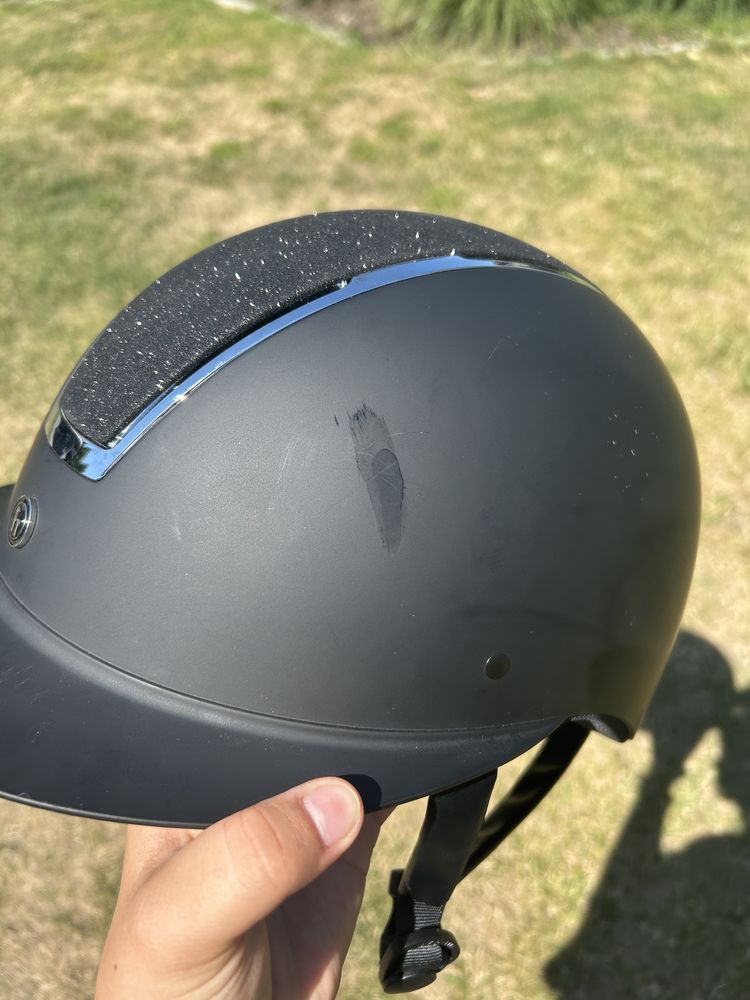 Kask jeździecki horze