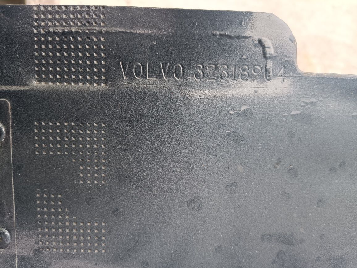 Volvo ex30 ec30 xc40 II belka zderzaka przedniego przód odbój wzmocnie
