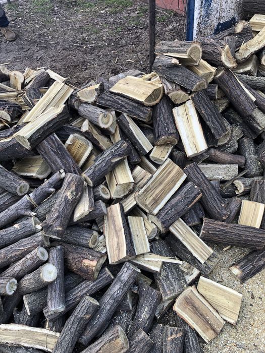 Продм обрезки сосны дрова колотые брикеты из лузги
