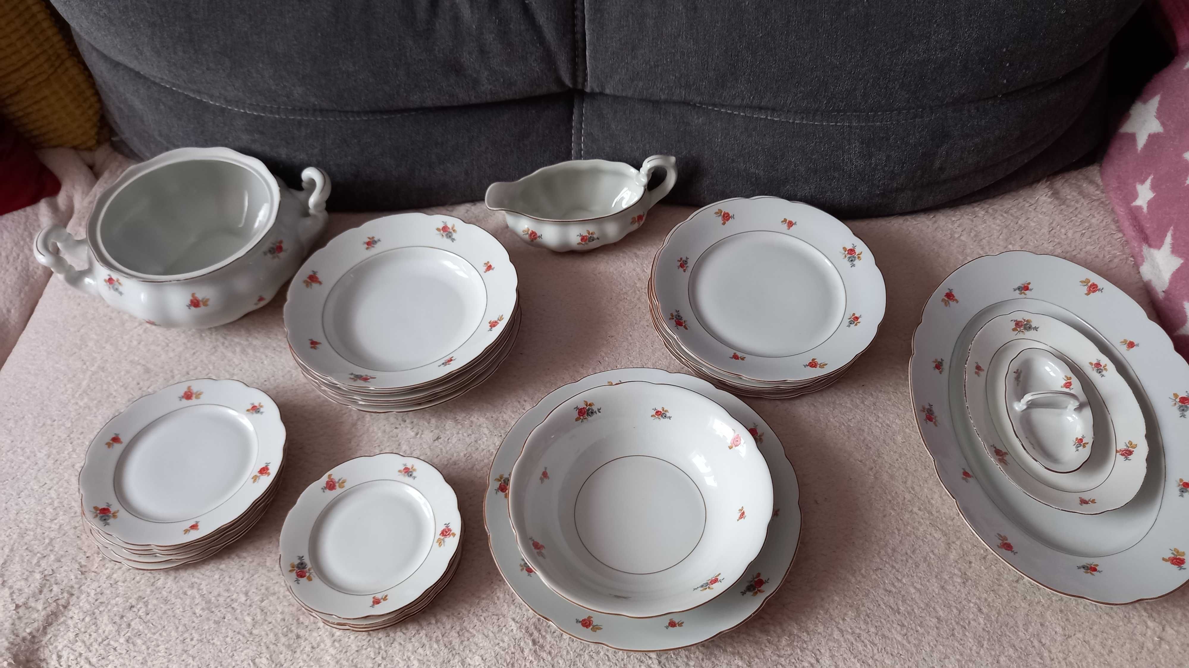 Piękny stary serwis obiadowy porcelana Ćmielów fason 520.