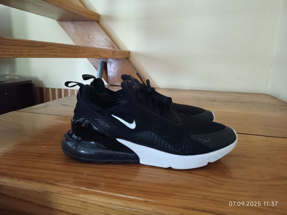 Nike оригінал розмір 42,5