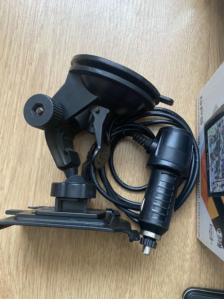 Продам навігатор cyclone nd-505avbt