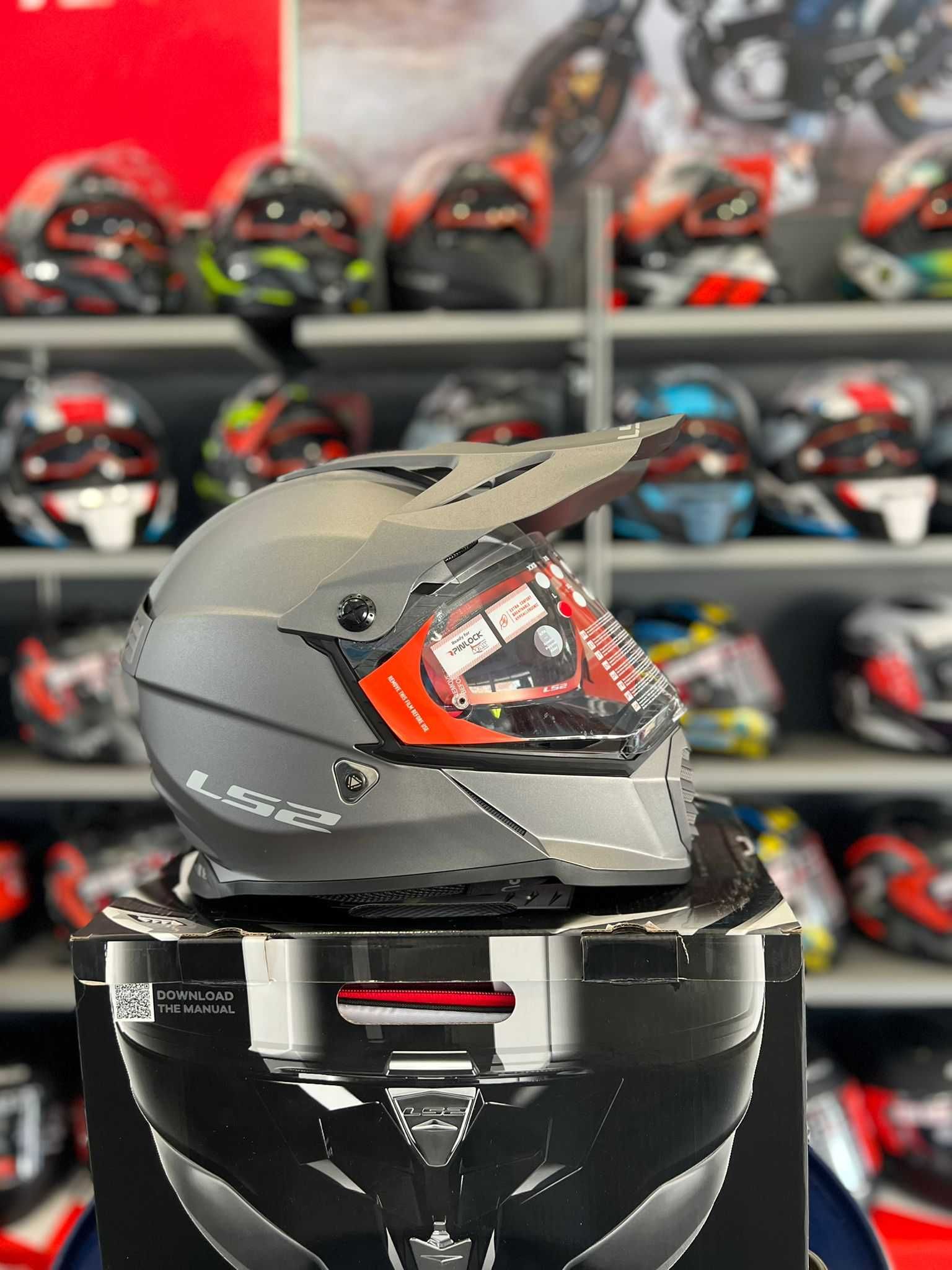 Capacete LS2 MX436 Pionner Evo novo